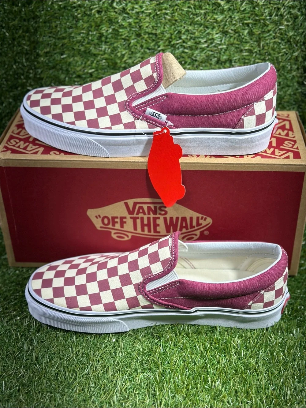 Vans Classic Slip-On Checkerboard Dry Rose/ White, Men’s 8/Women 9.5 VN0A38F7U7A